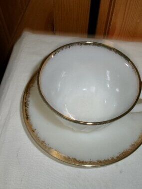 Fire king set of 6 cups and saucers white swirl milk glass gold rimmed